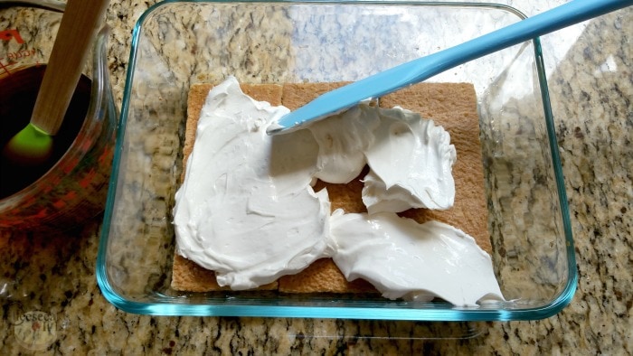 Add cheesecake mixture to top of coffee cover crackers